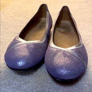 Vionic shimmer lavender loafers